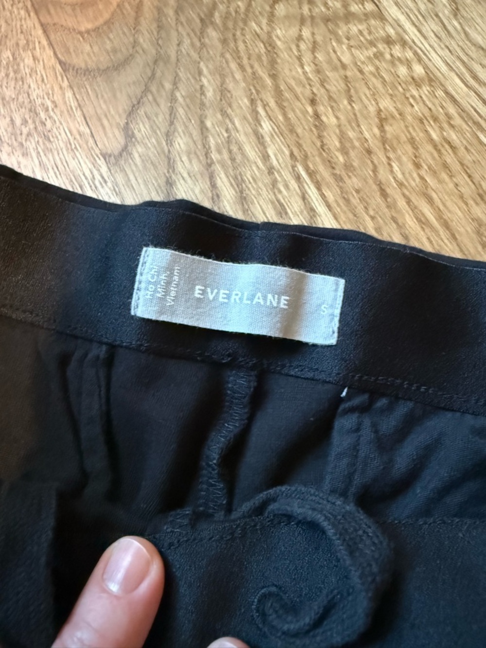 Everlane “Dream Pant” size small. - Picture 2 of 2